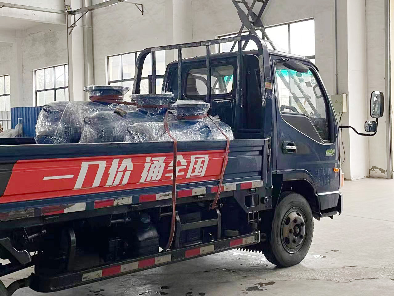 江蘇無(wú)錫專車直達(dá)螺旋排氣除污器3套