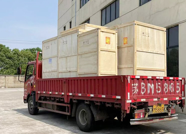 定壓補(bǔ)水機(jī)組2套和全自動(dòng)加藥裝置4套出口發(fā)貨墨西哥！