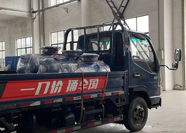 江蘇無(wú)錫專(zhuān)車(chē)直達(dá)螺旋排氣除污器3套